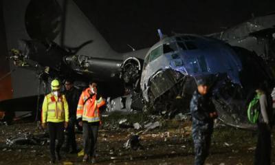 নতুন মুদ্রা বহনকারী সামরিক বিমান বিধ্বস্ত, নোট কুড়াতে ভিড়—কমপক্ষে ১৫ নিহত