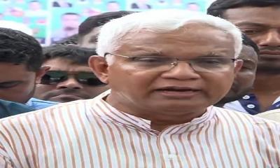 দিনাজপুরে খালেদা জিয়ার বাবা–মায়ের কবর জিয়ারত, তারেক রহমানের সফরের আভাস