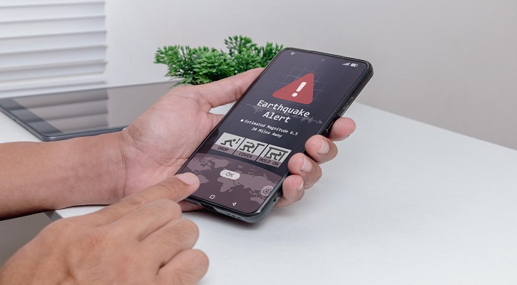ভূমিকম্পের আগাম বার্তা দেবে স্মার্টফোন: যেভাবে চালু করবেন সতর্কতা সেবা