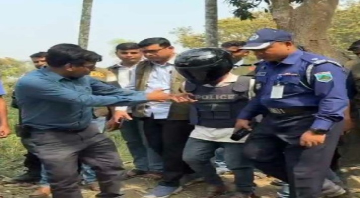 পাবনায় দাদি-নাতনি হত্যা: প্রধান অভিযুক্ত গ্রেপ্তার, উদ্ধার হাতুড়ি-রড